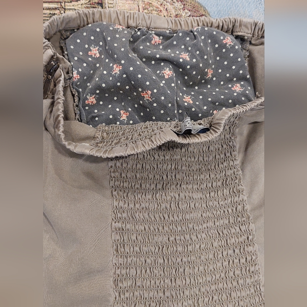 Guess Men's Khaki Chinos - Picture 13 of 15